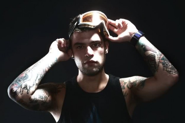 Il rapper Fedez diventa un Sim