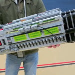 Il BFG 9000 di Doom riprodotto con le lego