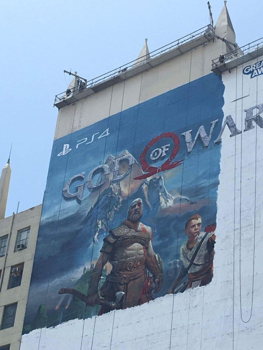 Completato il maxi poster pubblicitario dedicato a God of War