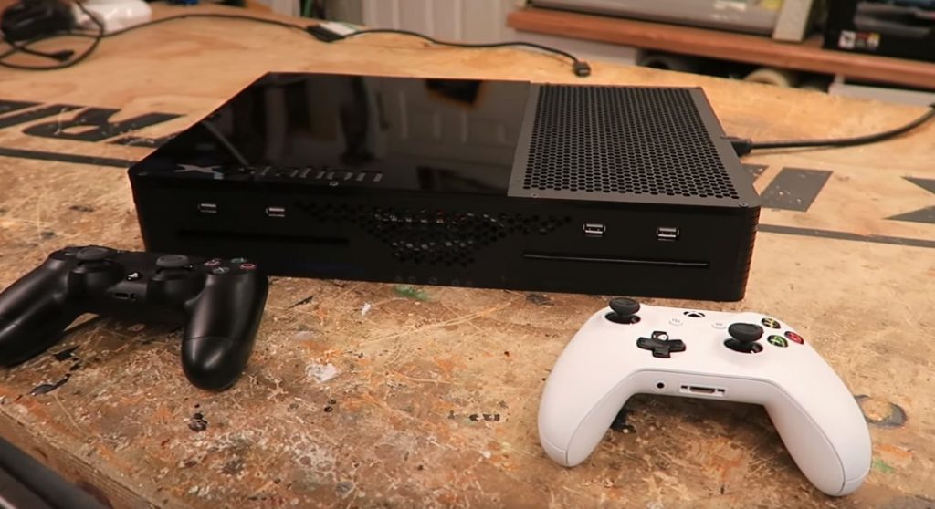 XStation: modder crea la console unica con Xbox One e PS4 - immagine della notizia