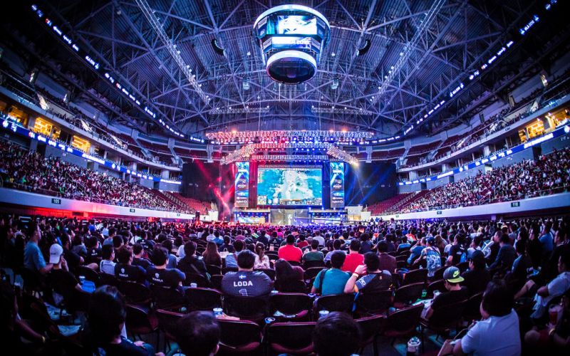 Cancellati gli eventi eSport di Fortnite e Dota 2