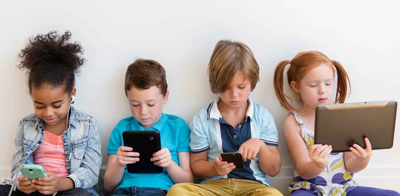 Lo smartphone ai bambini? Si, ma con le dovute precauzioni