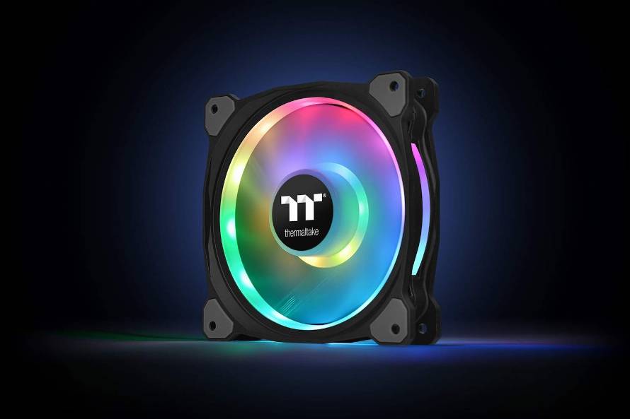 Thermaltake Riing Duo 14: i nuovi colori dei RGB LED