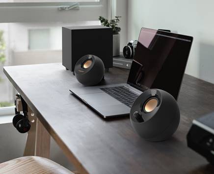 Creative Pebble Plus: gli speaker PC con Subwoofer