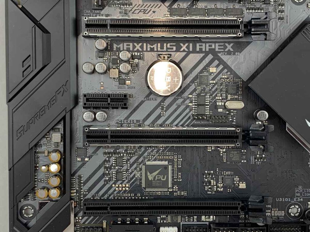 Asus ROG Maximus XI Apex