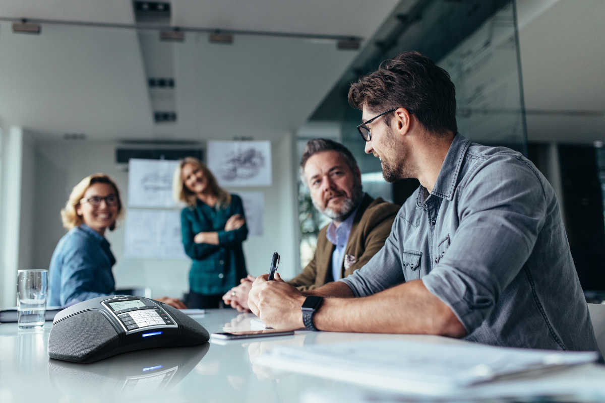 PANASONIC presenta il telefono KX-HDV800