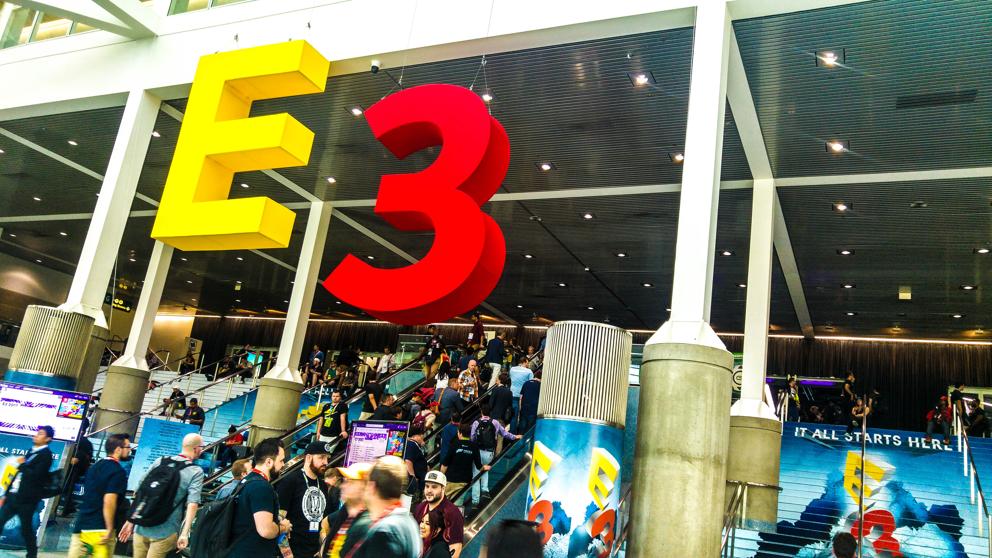 E3