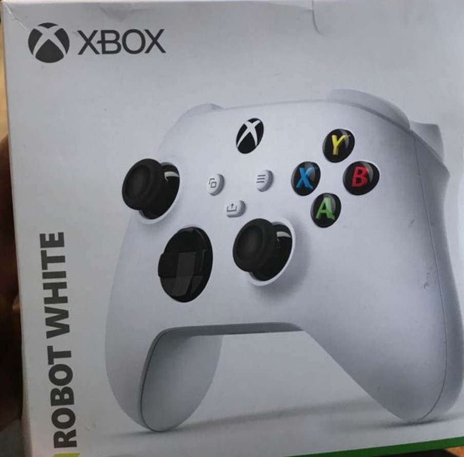 Xbox Series S conferma controller