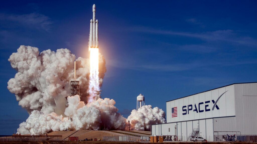 Space X: 2 miliardi di dollari per portare Starship in orbita - immagine dell'articolo