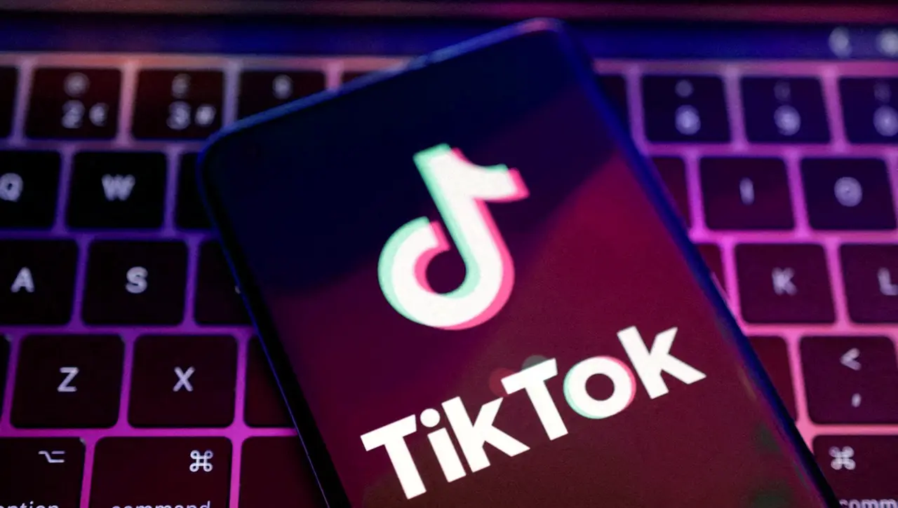 TikTok: Oracle ha iniziato a revisionarne il codice