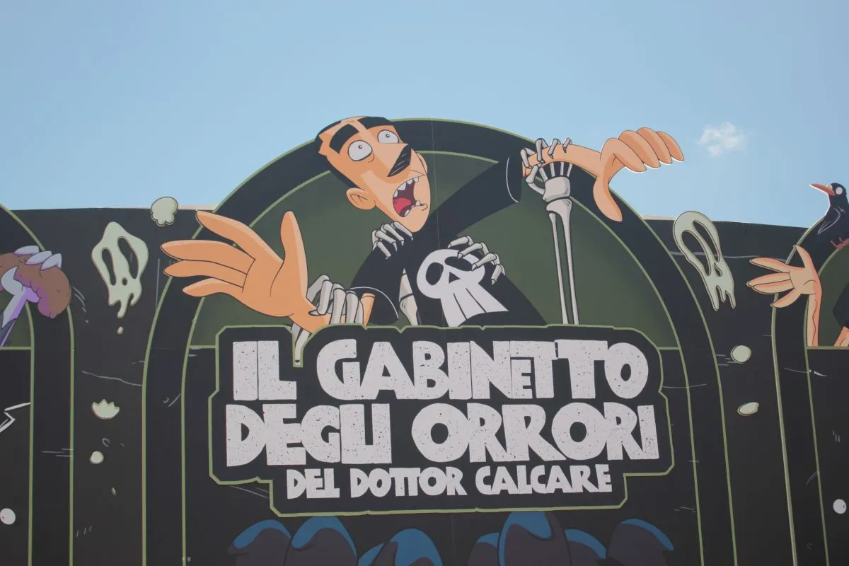 Questo posto non mi renderà cattivo- gabinetto degli orrori