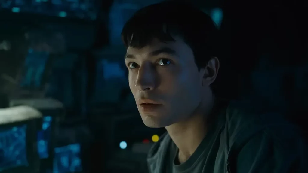 Ezra Miller torna in pubblico per la premiere di The Flash