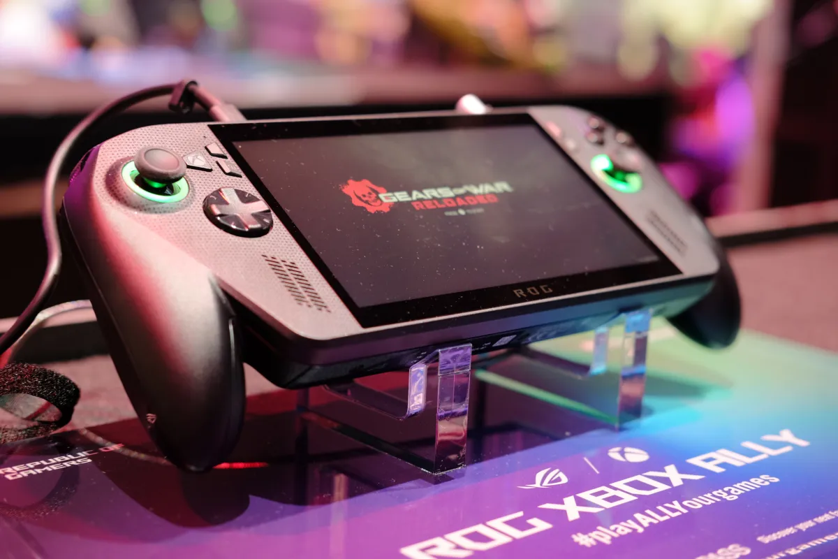 Mi ha particolarmente colpito la potenza del volume, in grado di far sentire - e farsi sentire - anche nel caos