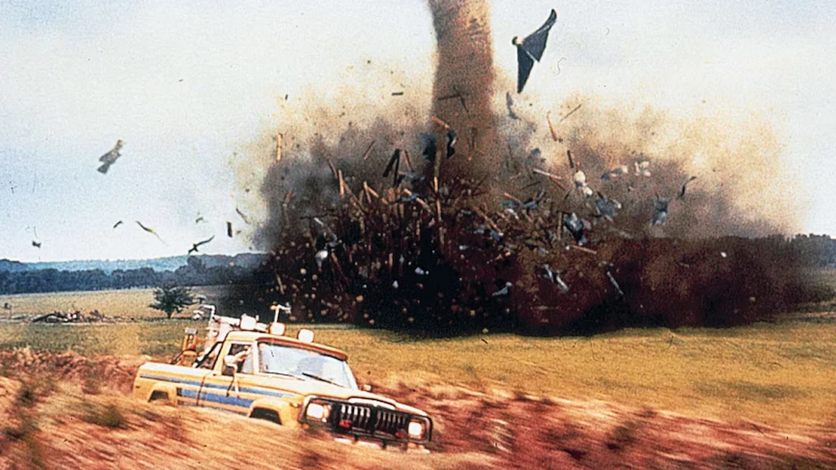 Complimenti a ILM per aver creato dei tornado che sono visivamente ancora credibili a oggi