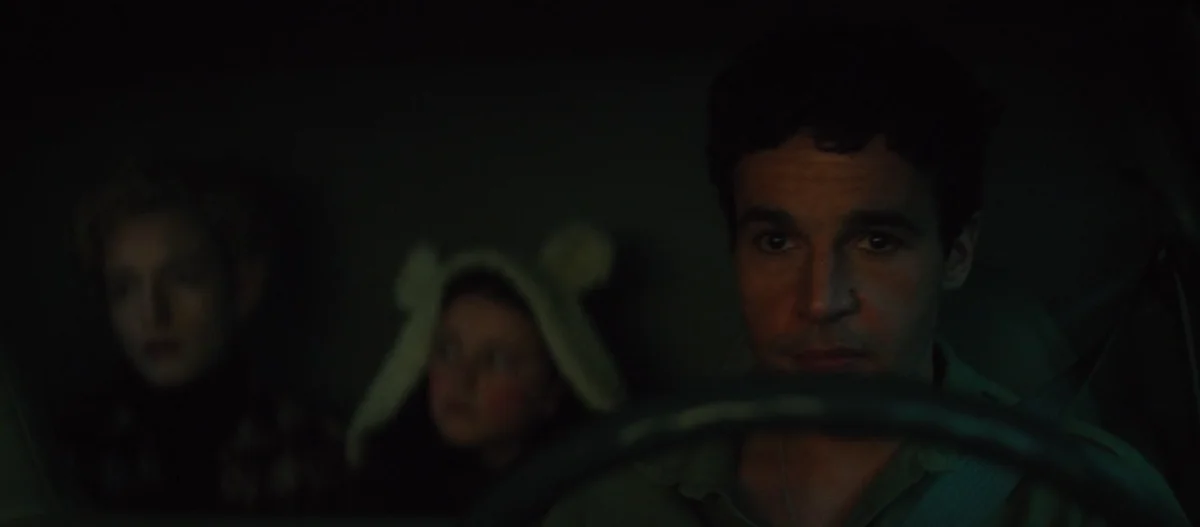 Il focus non è propriamente sull'uomo-lupo quanto sulla famiglia