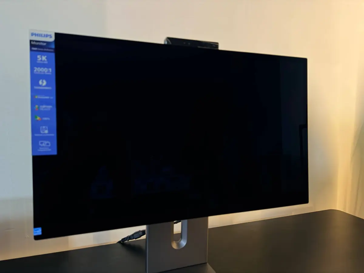 Philips Brilliance 27E3U7903 – Recensione del monitor che mi ha conquistato