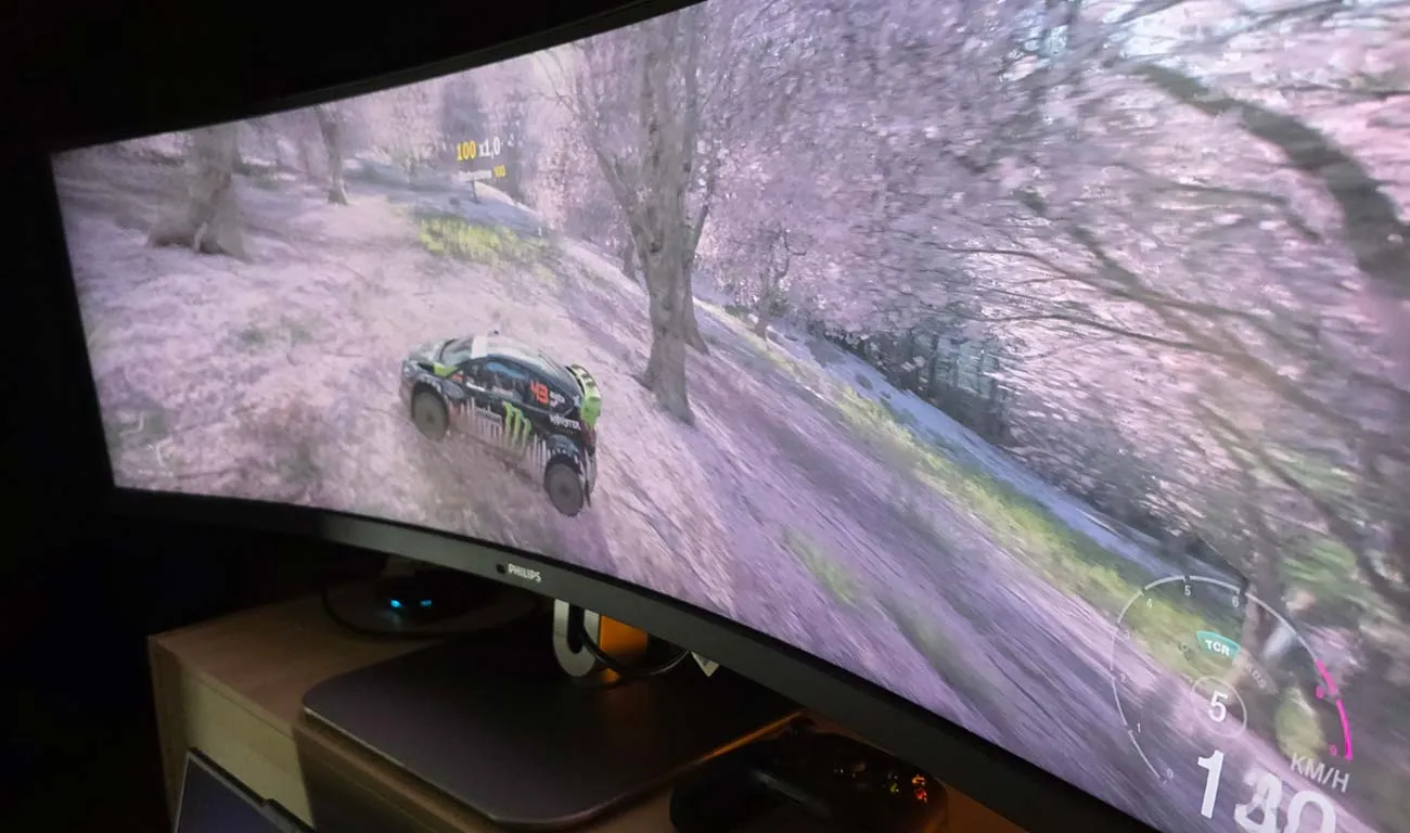 Philips schermo 75hz superwide