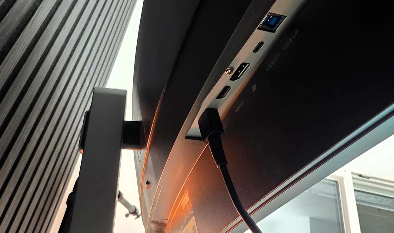 Recensione completa schermo philips ultrawide 49 pollici