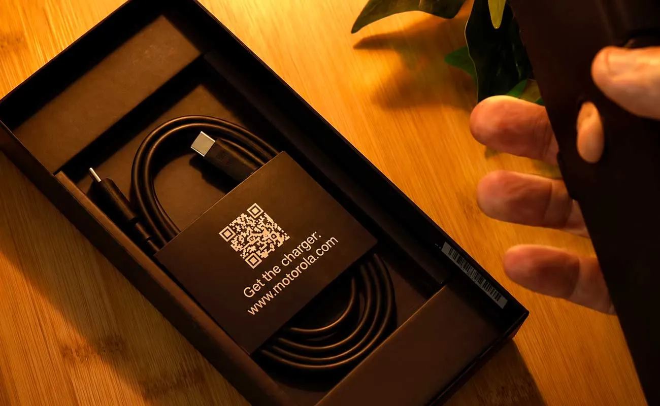 Cavi motorola razr 70 recensione