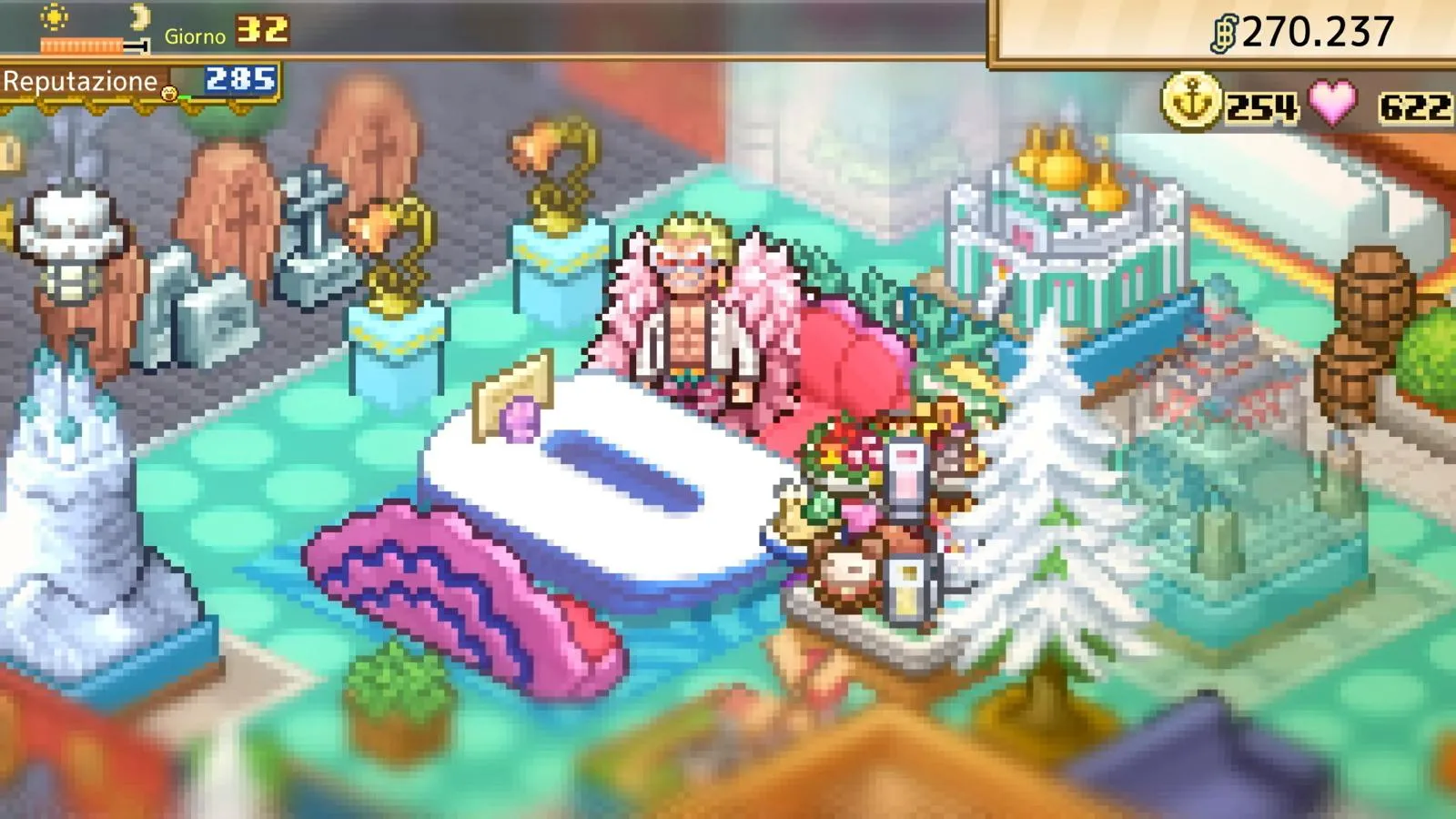 Screenshot ravvicinato degli interni del ristorante in pixel art isometrica, con Donquijote Doflamingo seduto su un divano rosso al centro di un'area ricca di decorazioni.