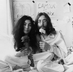 John Lennon e Yoko Ono: un film sulla loro storia d’amore - immagine 1 dell'articolo