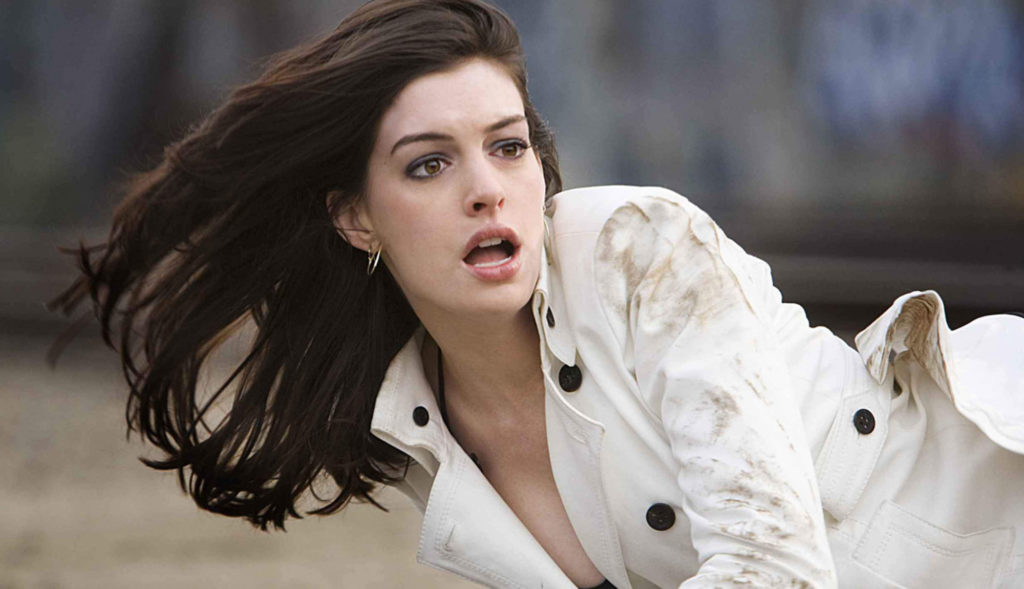 Colossal, in rete la clip ufficiale con Anne Hathaway - immagine dell'articolo