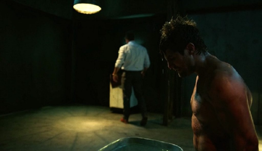 Arrow 5x17 - Kapiushon