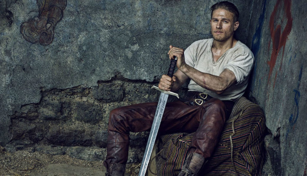King Arthur: Il potere della spada, arriva in rete il banner ufficiale del film - immagine dell'articolo