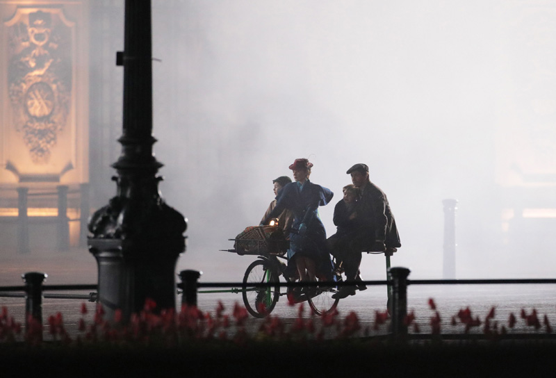 Mary Poppins Returns, arrivano in rete i nuovi scatti della pellicola Disney - immagine 3 dell'articolo