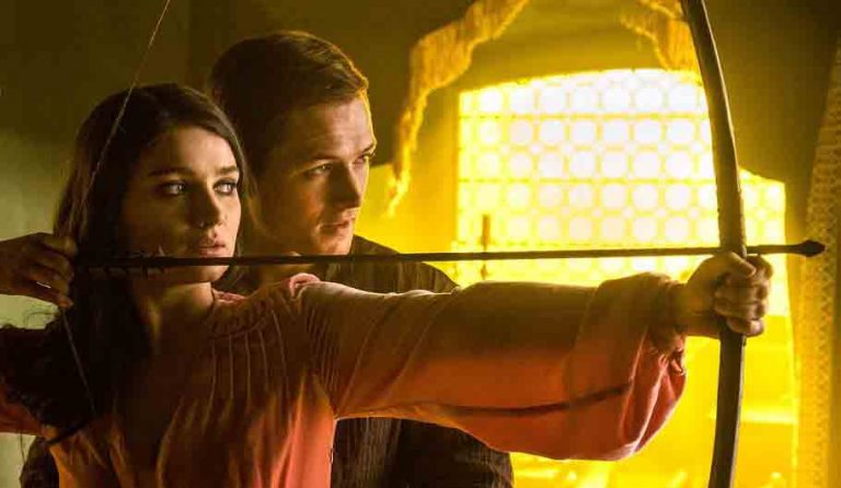 Robin Hood: Origins, le prime foto di Taron Egerton e Jamie Foxx