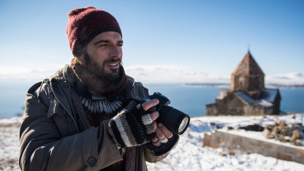 Hotel Gagarin – Recensione del film con Claudio Amendola - immagine 1 dell'articolo