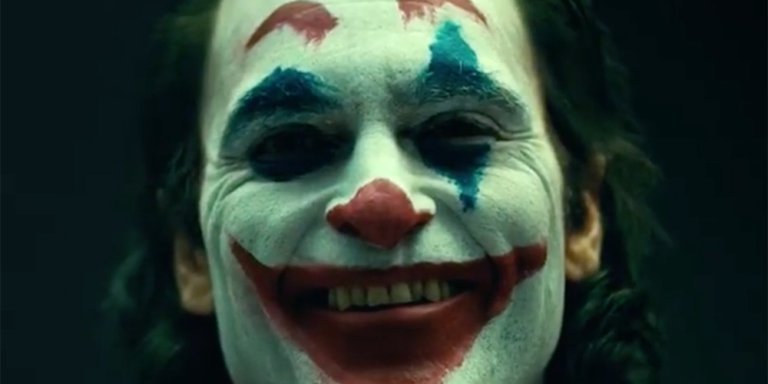 Joker: la trasformazione di Joaquin Phoenix in un video - immagine dell'articolo