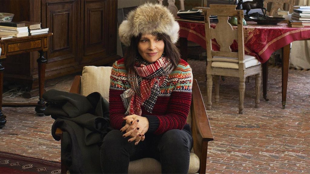 Il gioco delle coppie: il trailer italiano della commedia firmata Olivier Assayas