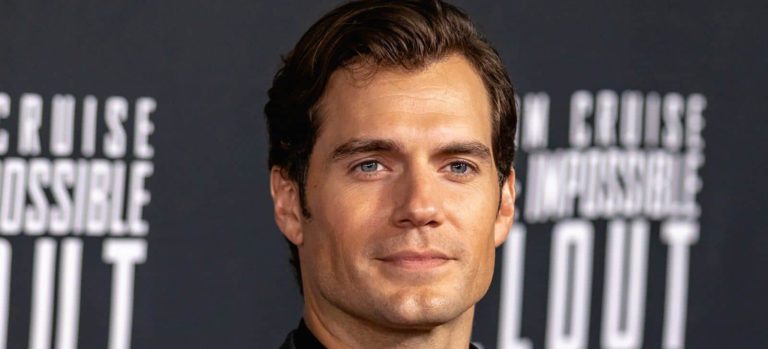 Henry Cavill sarà Sherlock Holmes in Enola Holmes