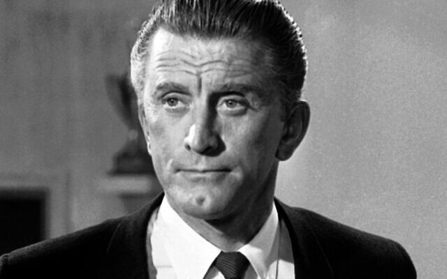 Addio a Kirk Douglas, morto il divo di Hollywood - immagine dell'articolo